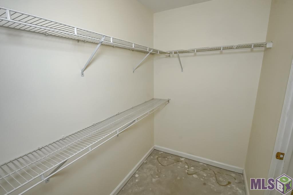 1352 Harwich Drive Baton Rouge, LA 70820 - Photo 15 of 34
