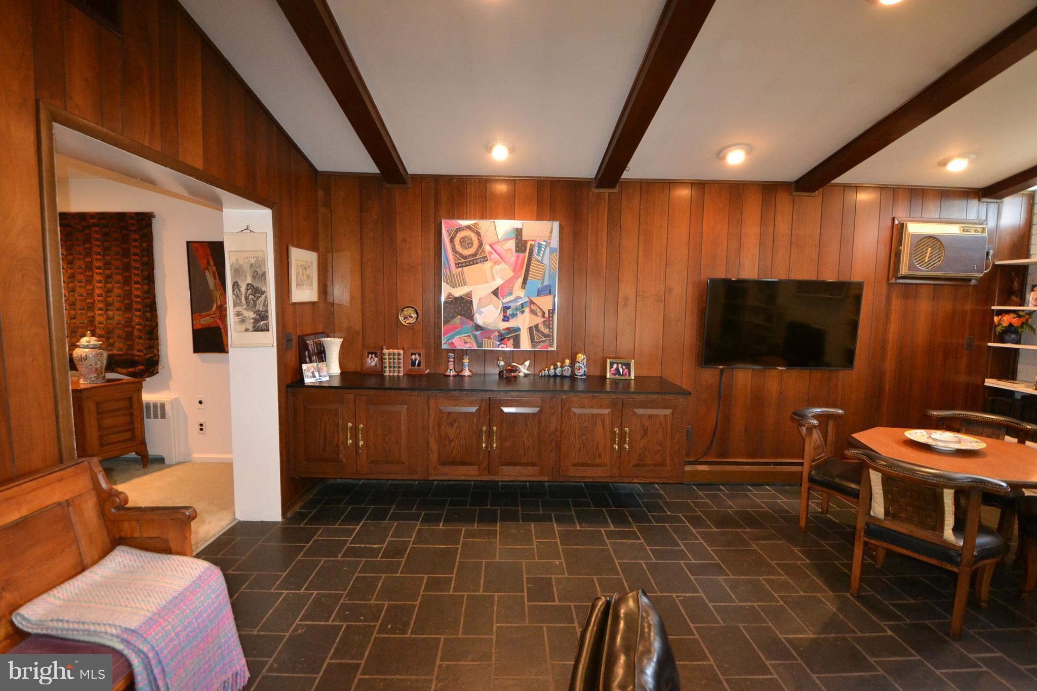2323 Farringdon Road Baltimore, MD 21209 - Photo 7 of 22 Family Room #2