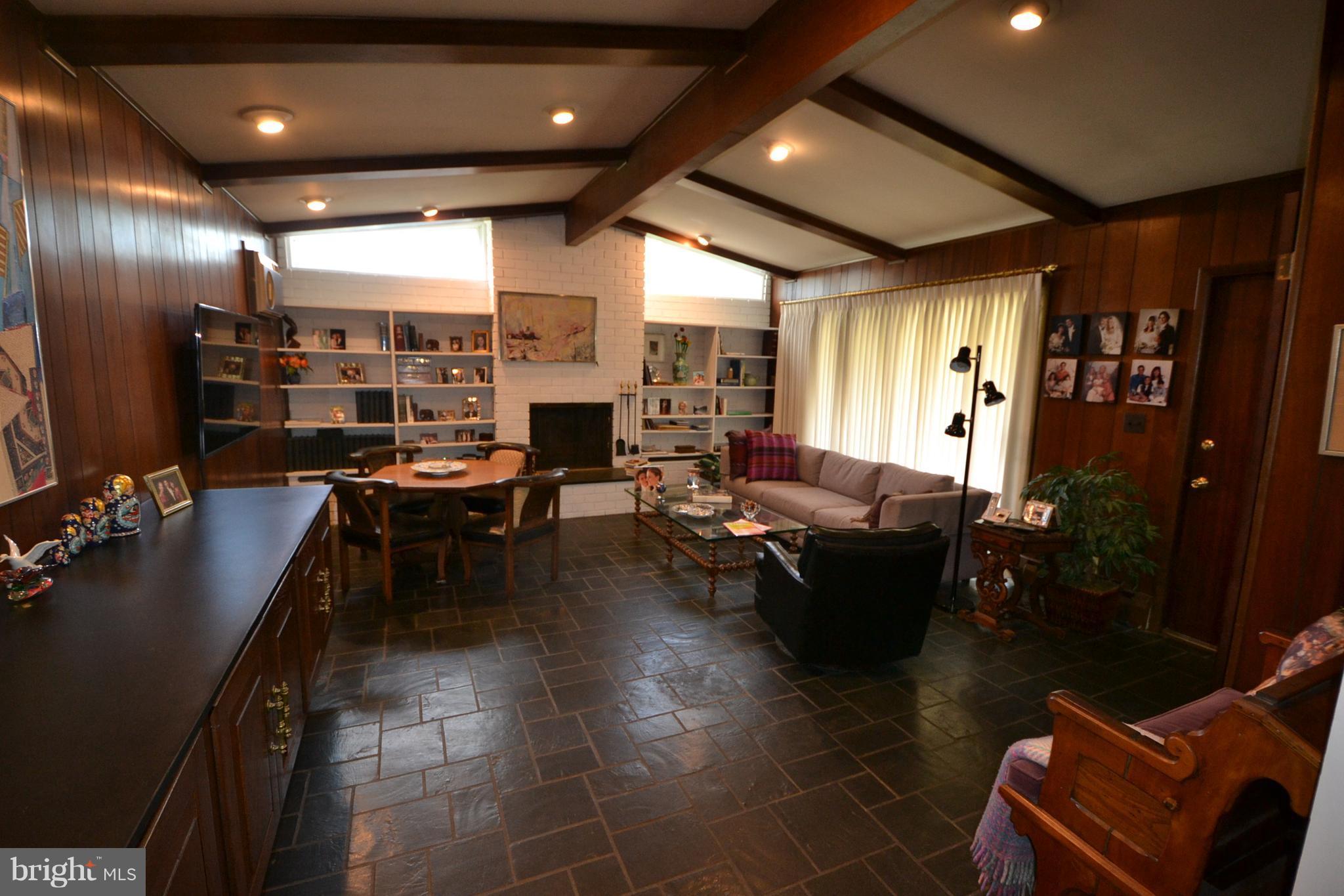 2323 Farringdon Road Baltimore, MD 21209 - Photo 8 of 22 Family Room #3