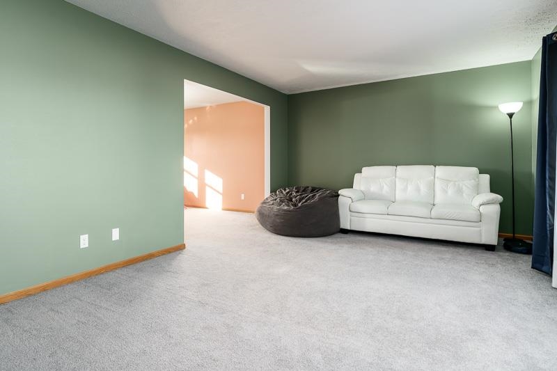 3430 North Trainer Road Rockford, IL 61114 - Photo 5 of 30 Gallery Image 5