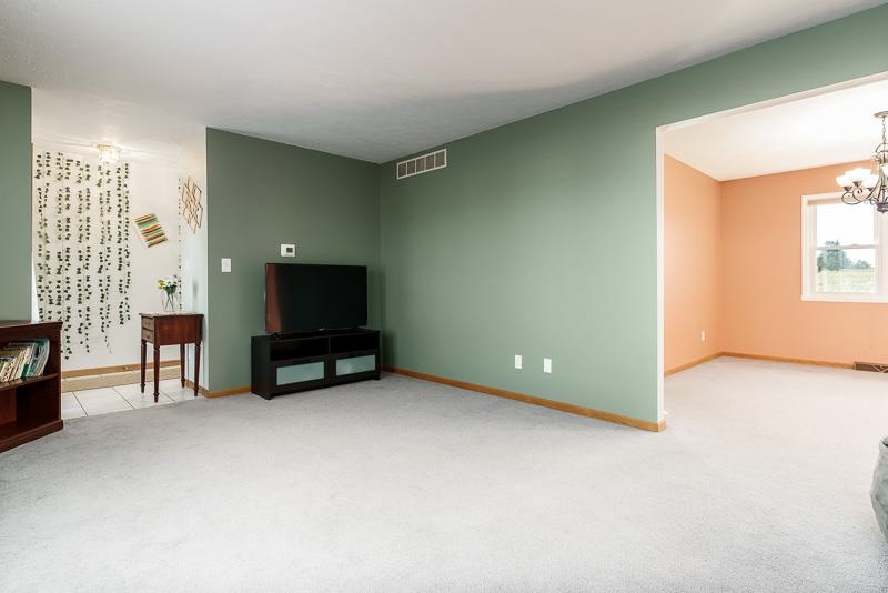 3430 North Trainer Road Rockford, IL 61114 - Photo 8 of 30 Gallery Image 8