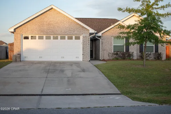 $1,900 | 4202 Dairy Farm Road, Panama City, FL 32404
