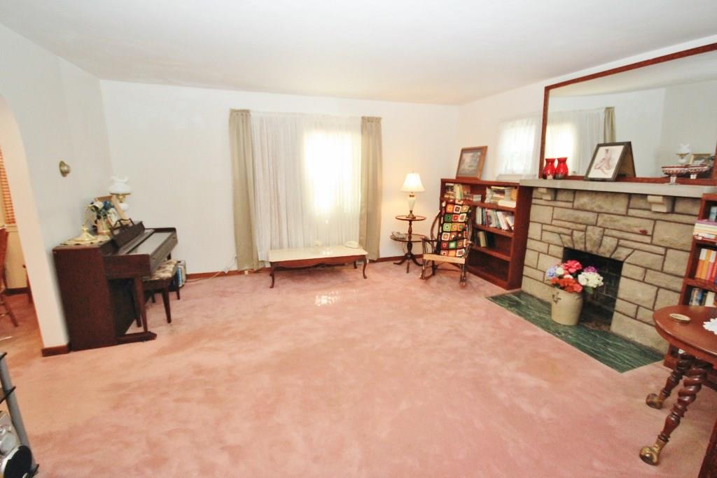 1206 Springhill Road Natrona Heights, PA 15065 - Photo 12 of 23