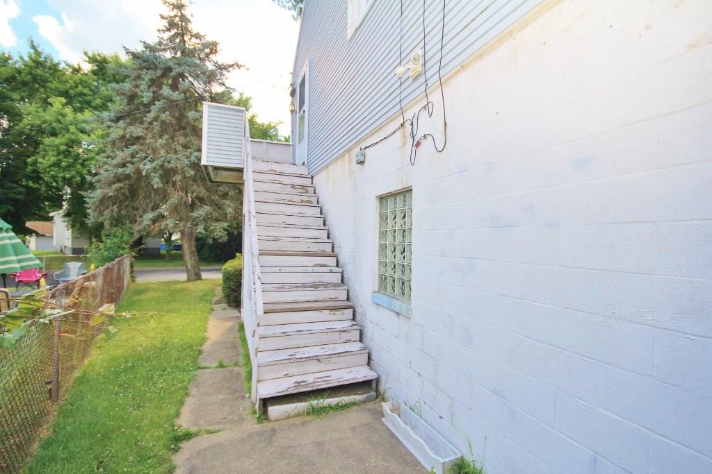 1206 Springhill Road Natrona Heights, PA 15065 - Photo 20 of 23