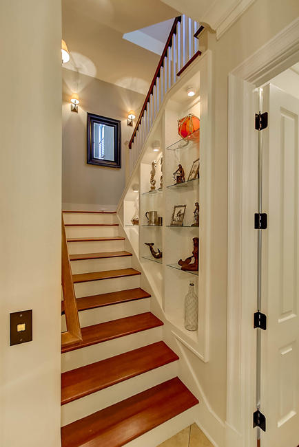 23 Fairhope Road Mount Pleasant, SC 29464 - Photo 18 of 38 Staircase