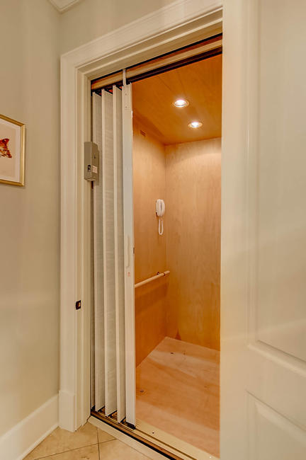 23 Fairhope Road Mount Pleasant, SC 29464 - Photo 19 of 38 Elevator