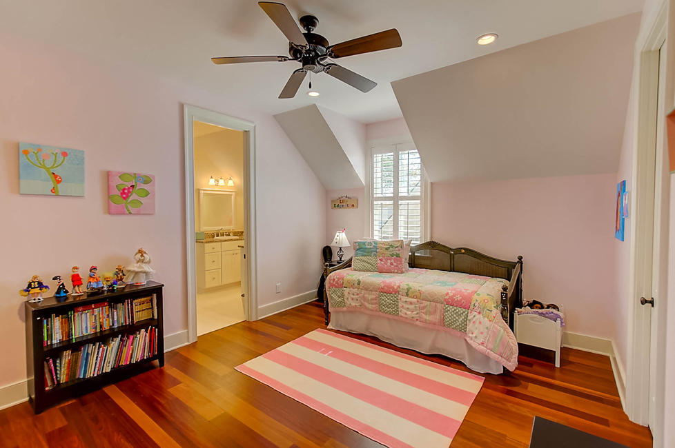 23 Fairhope Road Mount Pleasant, SC 29464 - Photo 33 of 38 Guest Room