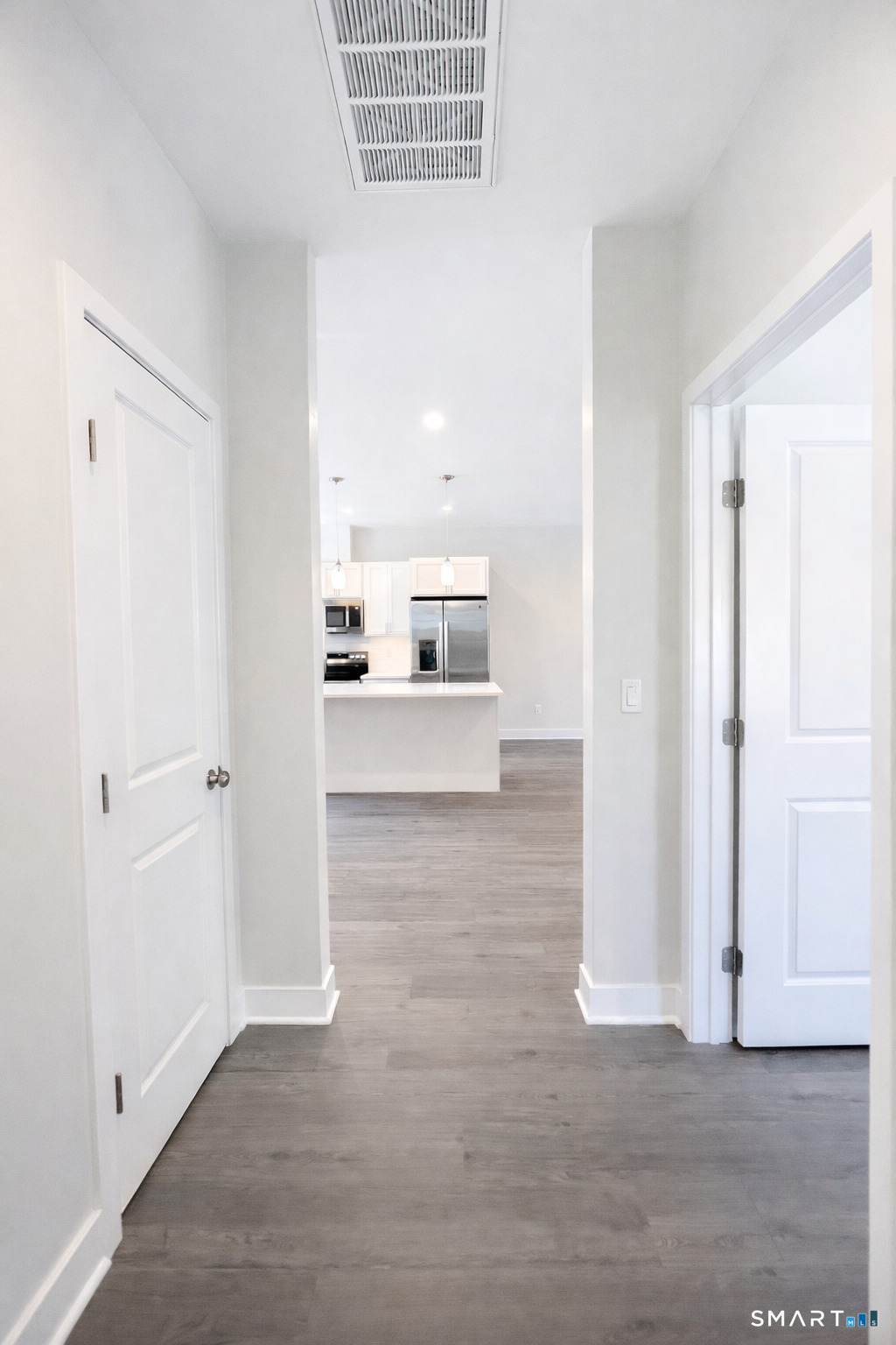 24 Glen Road, Unit C1 Newtown, CT 06482 - Photo 2 of 9