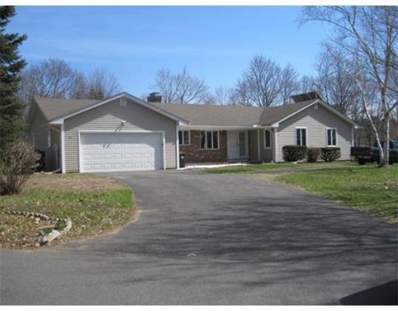 60 Rolling Ridge Road Amherst, MA 01002 - Photo 1 of 27 Gallery Image 1