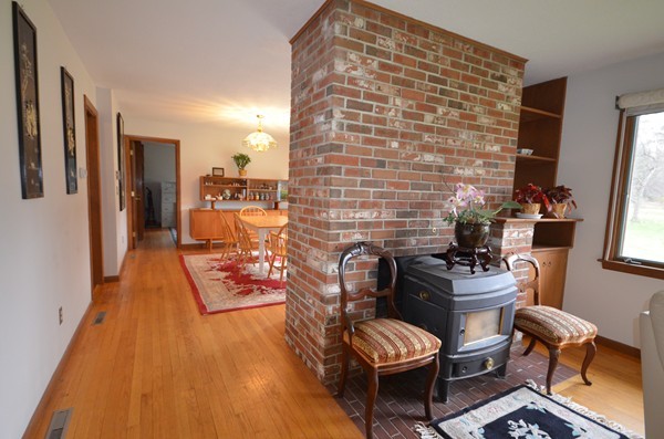 60 Rolling Ridge Road Amherst, MA 01002 - Photo 4 of 27 Gallery Image 4