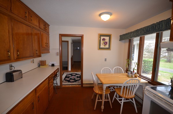 60 Rolling Ridge Road Amherst, MA 01002 - Photo 10 of 27 Gallery Image 10