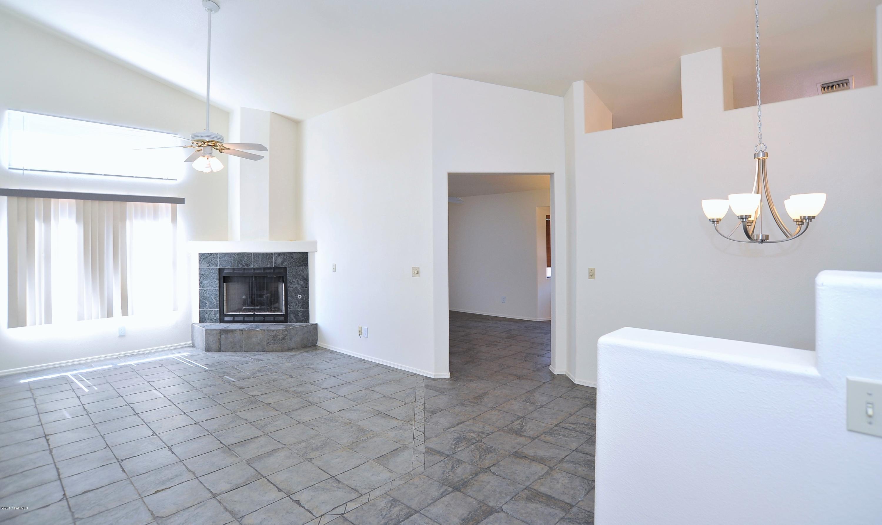 8206 East Mesquite Ridge Circle Tucson, AZ 85710 - Photo 19 of 42