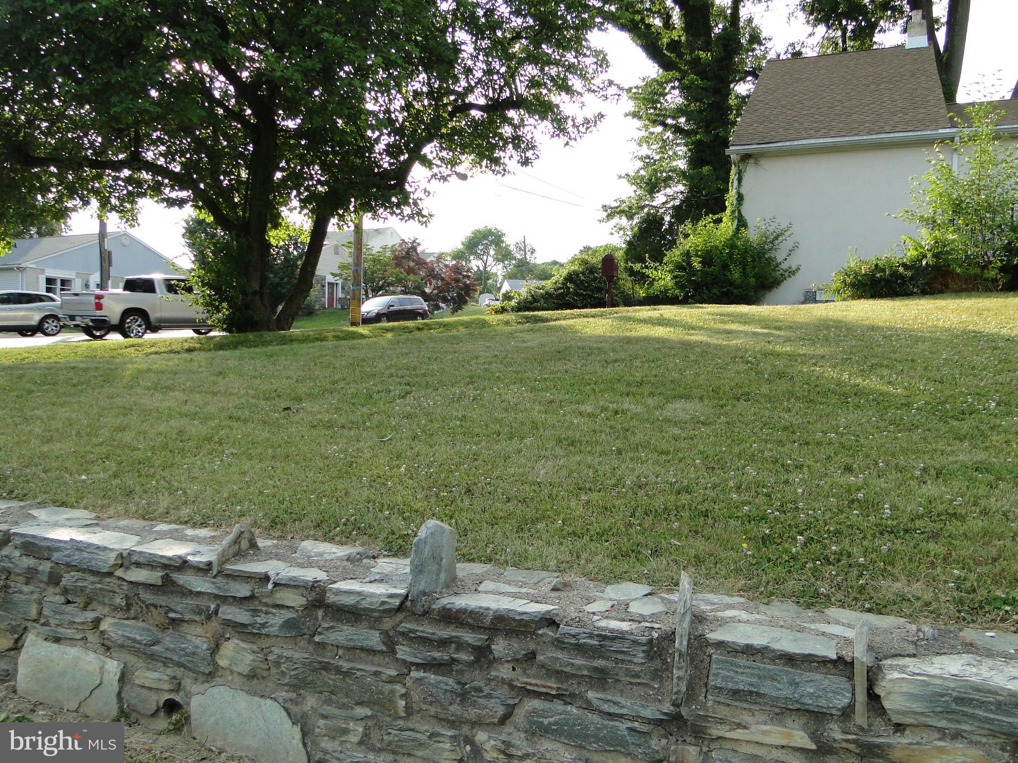 843 Welsh Road Philadelphia, PA 19115 - Photo 4 of 40