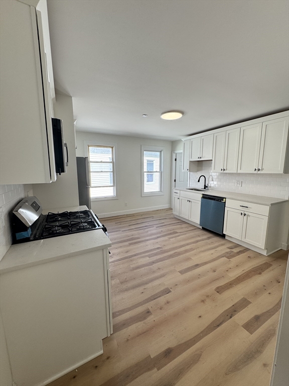 605 Millbury Street Worcester, MA 01607 - Photo 19 of 33