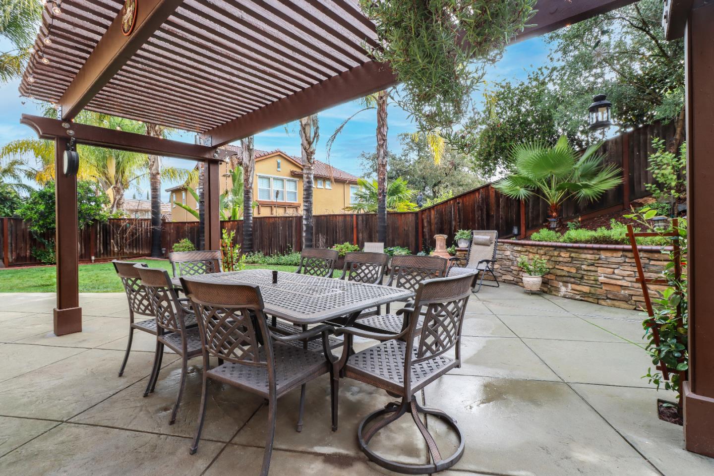 1960 County Down Way Gilroy, CA 95020 - Photo 45 of 62