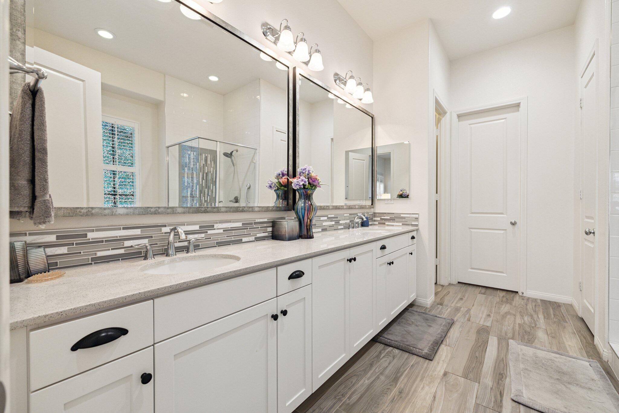 4017 Via Fragante, Unit 3 Palm Desert, CA 92260 - Photo 21 of 43 34-web-or-mls-2H8A9172