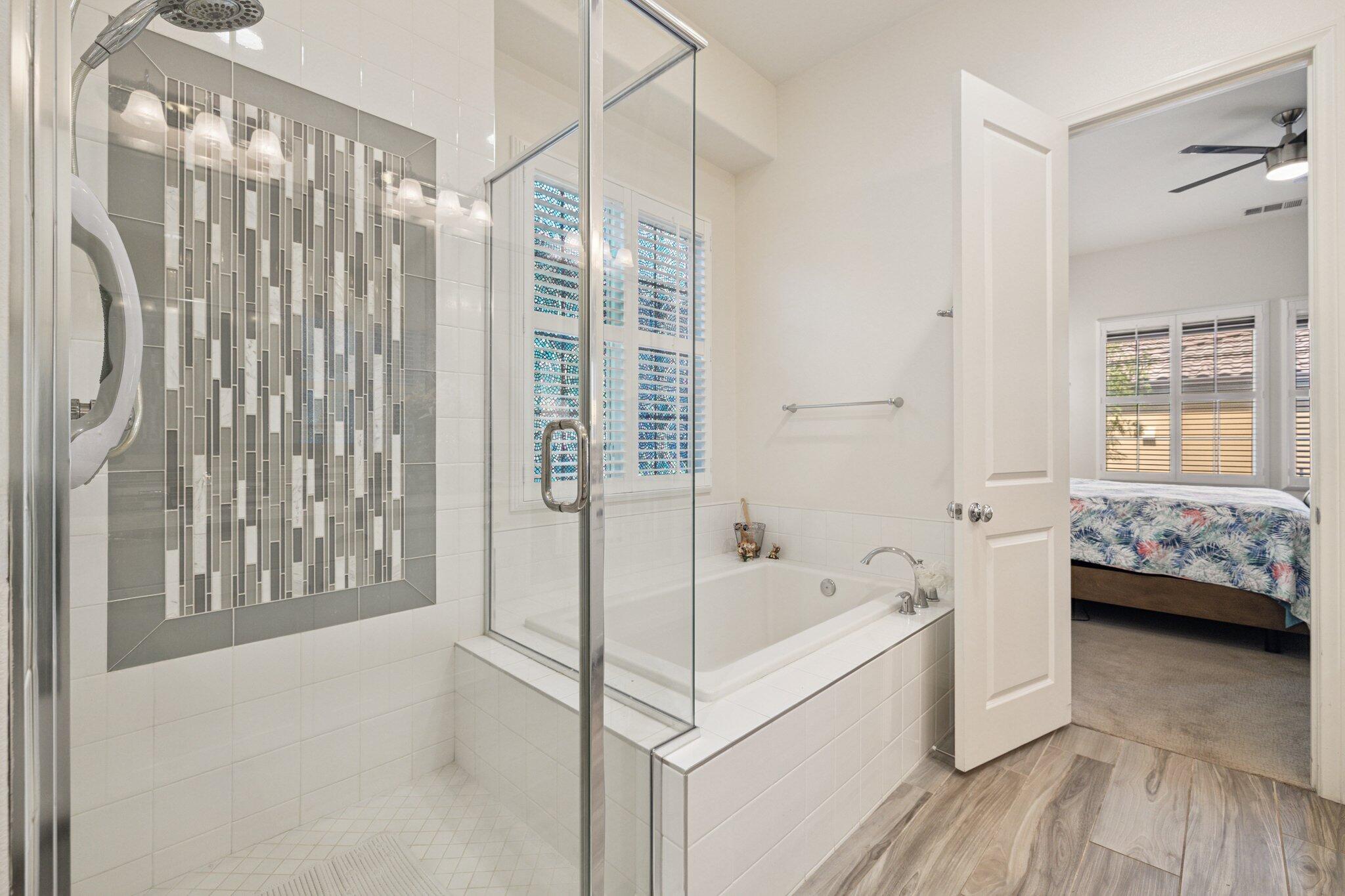 4017 Via Fragante, Unit 3 Palm Desert, CA 92260 - Photo 22 of 43 33-web-or-mls-2H8A9167