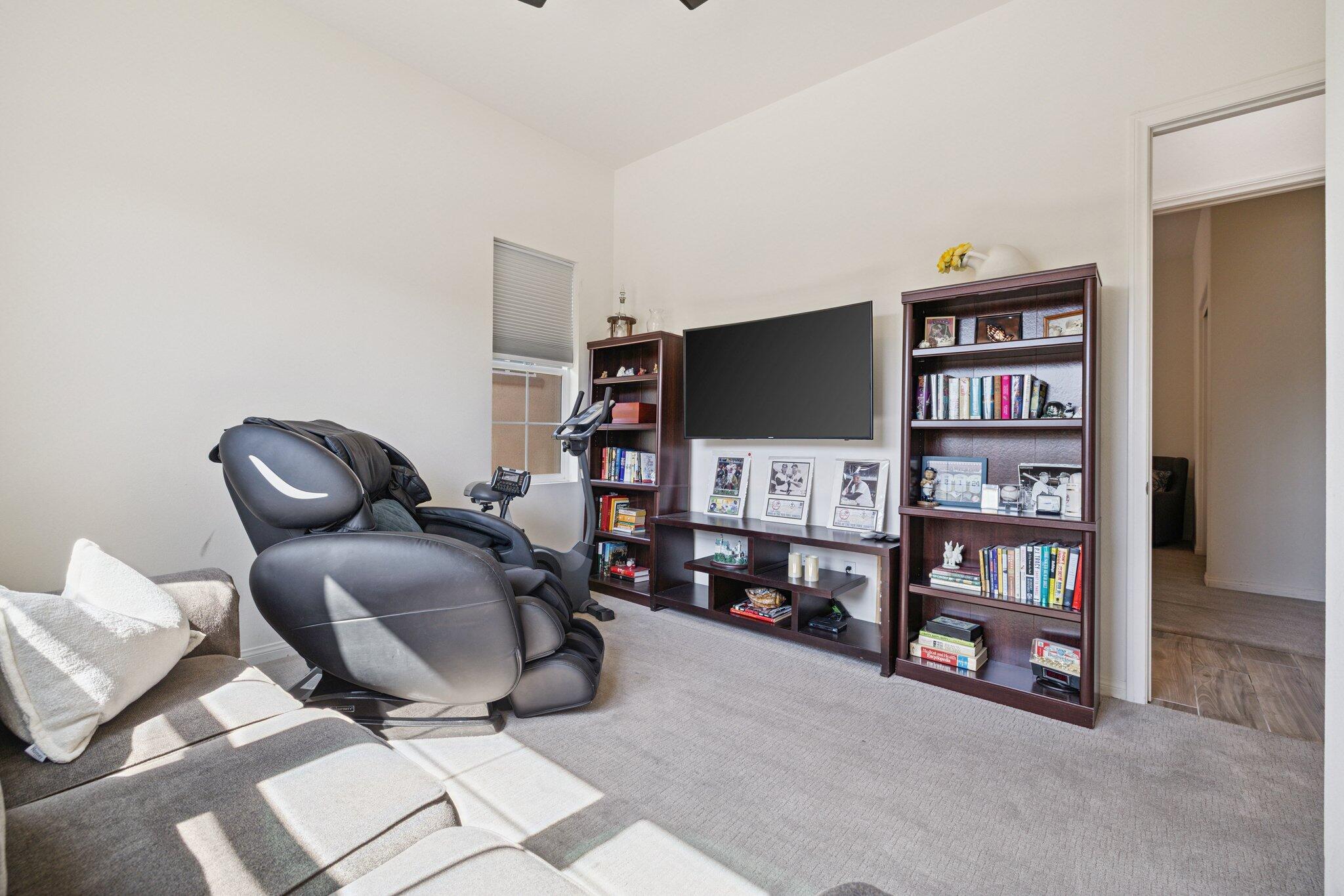 4017 Via Fragante, Unit 3 Palm Desert, CA 92260 - Photo 27 of 43 36-web-or-mls-2H8A9182