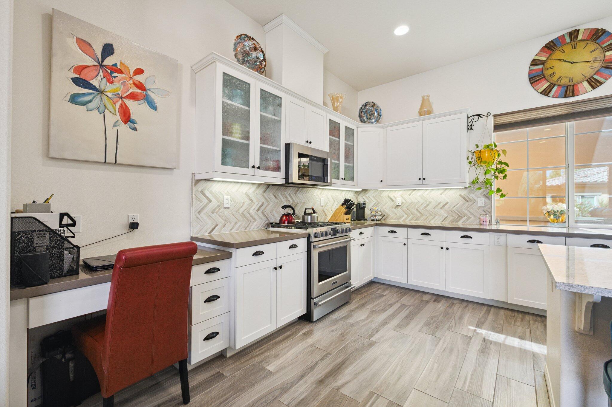 4017 Via Fragante, Unit 3 Palm Desert, CA 92260 - Photo 10 of 43 69-web-or-mls-2H8A9348