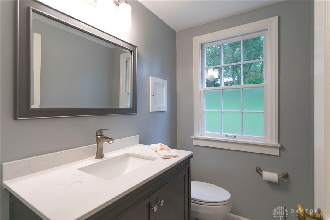 655 Garden Road Dayton, OH 45419 - Photo 11 of 44 Gallery Image 11