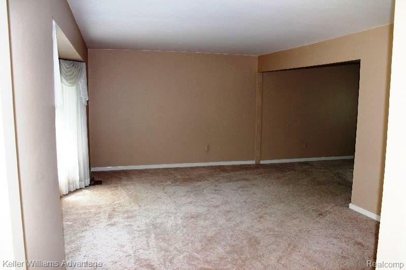 22398 Mill Road Novi, MI 48375 - Photo 4 of 19 Living Room
