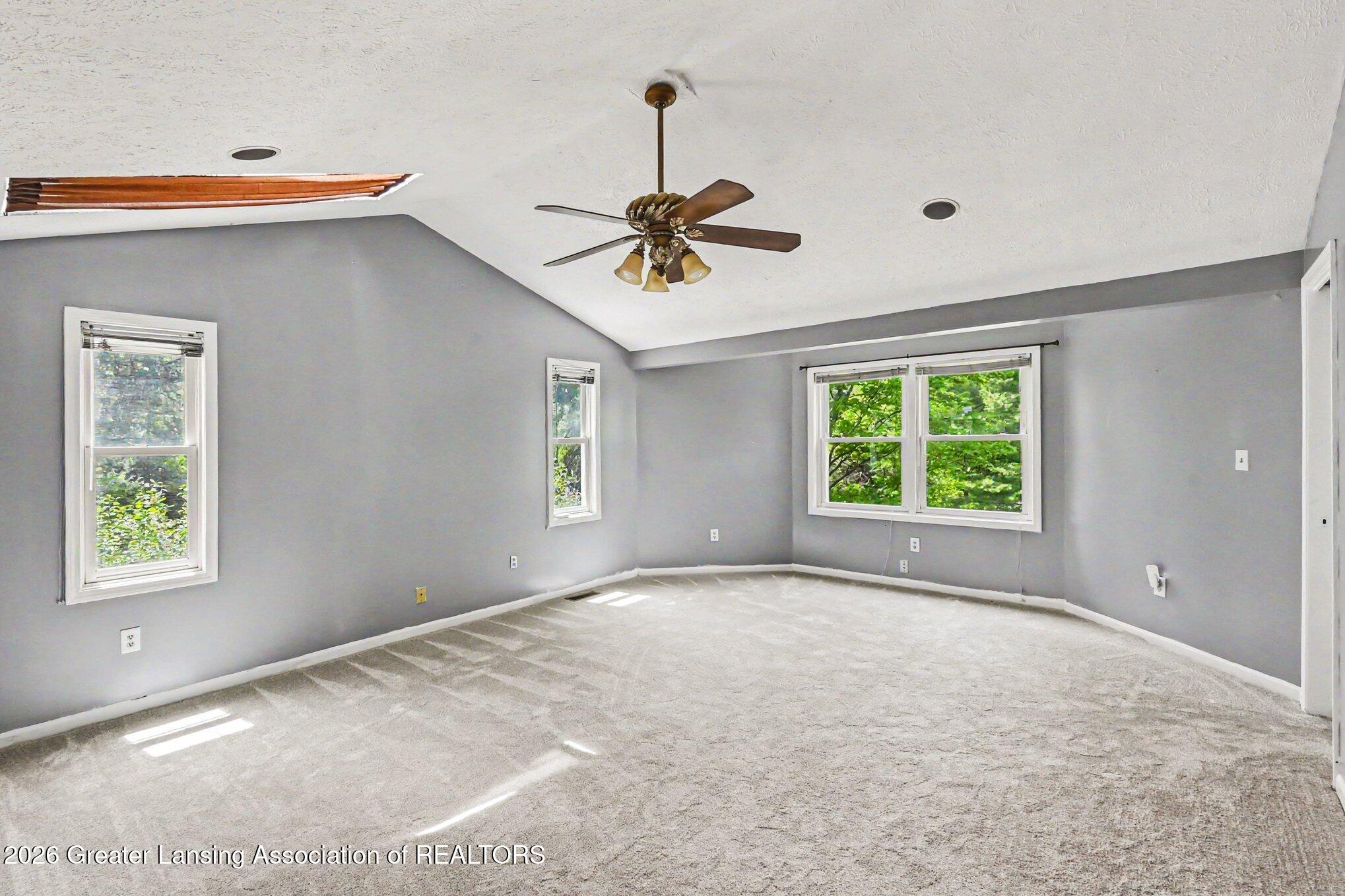 16453 Center Road East Lansing, MI 48823 - Photo 14 of 33 016_file_4757