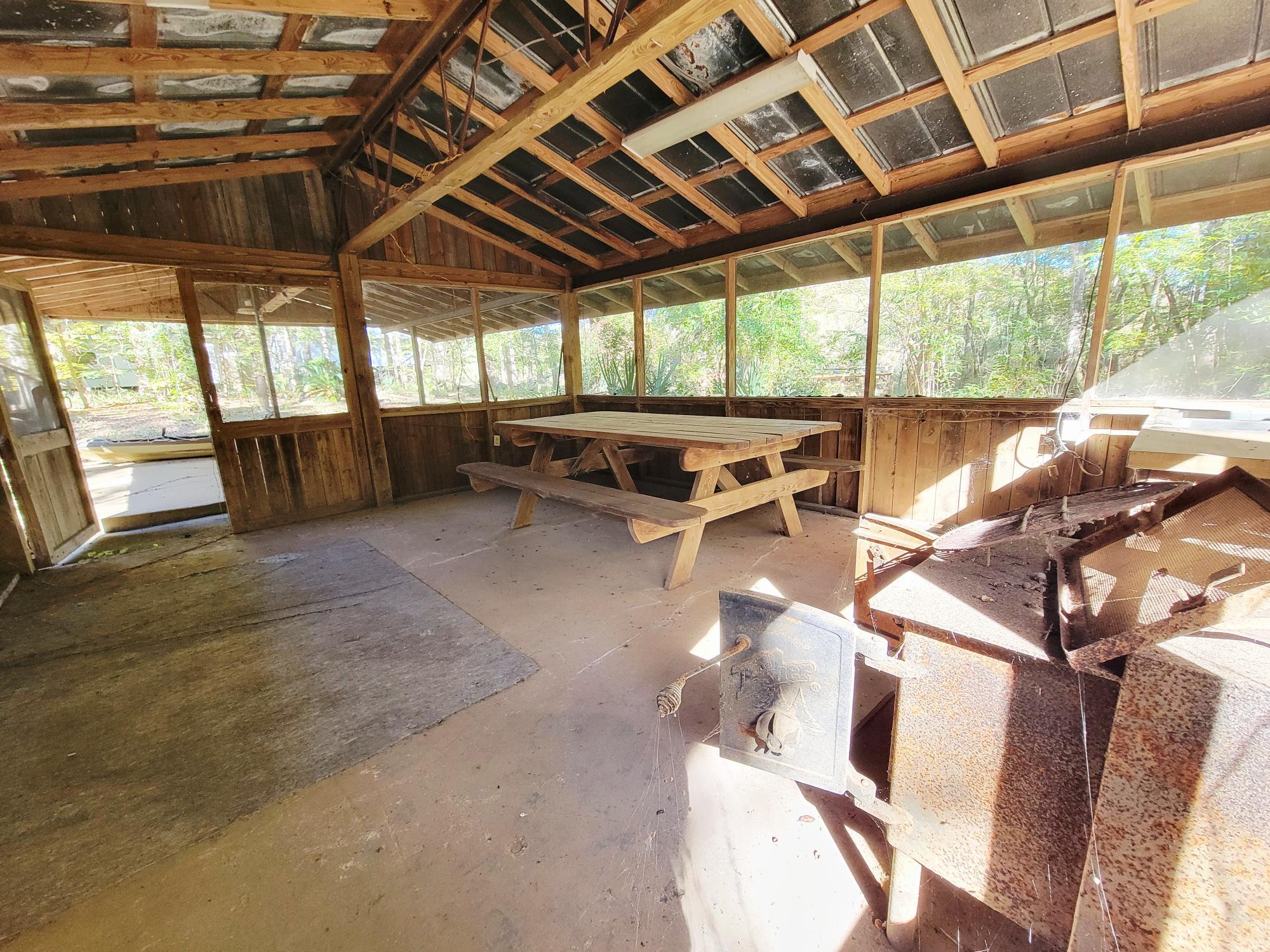 1907 River Road Ponce de Leon, FL 32455 - Photo 26 of 63 20251112_131952