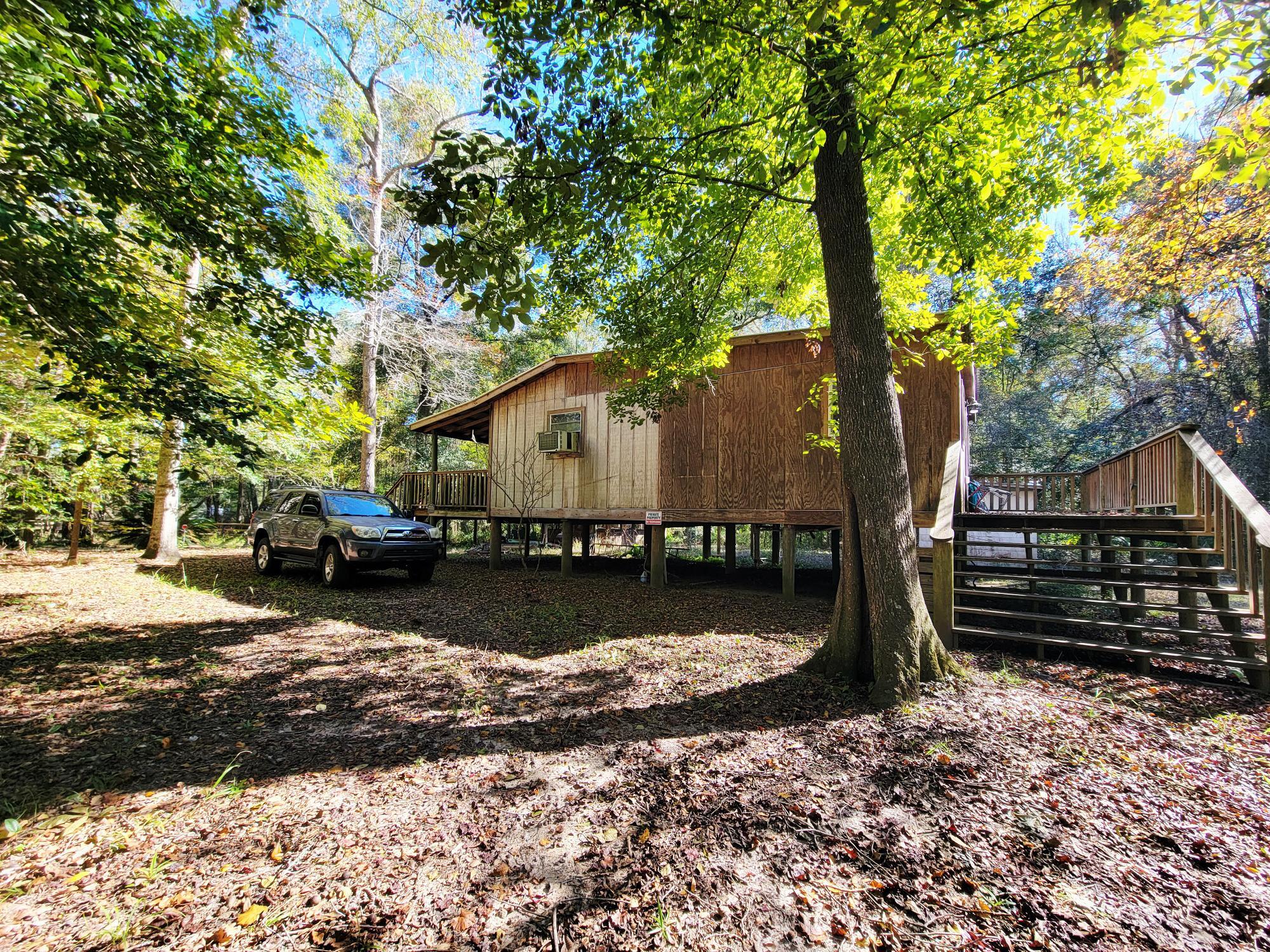 1907 River Road Ponce de Leon, FL 32455 - Photo 4 of 63 20251112_131119