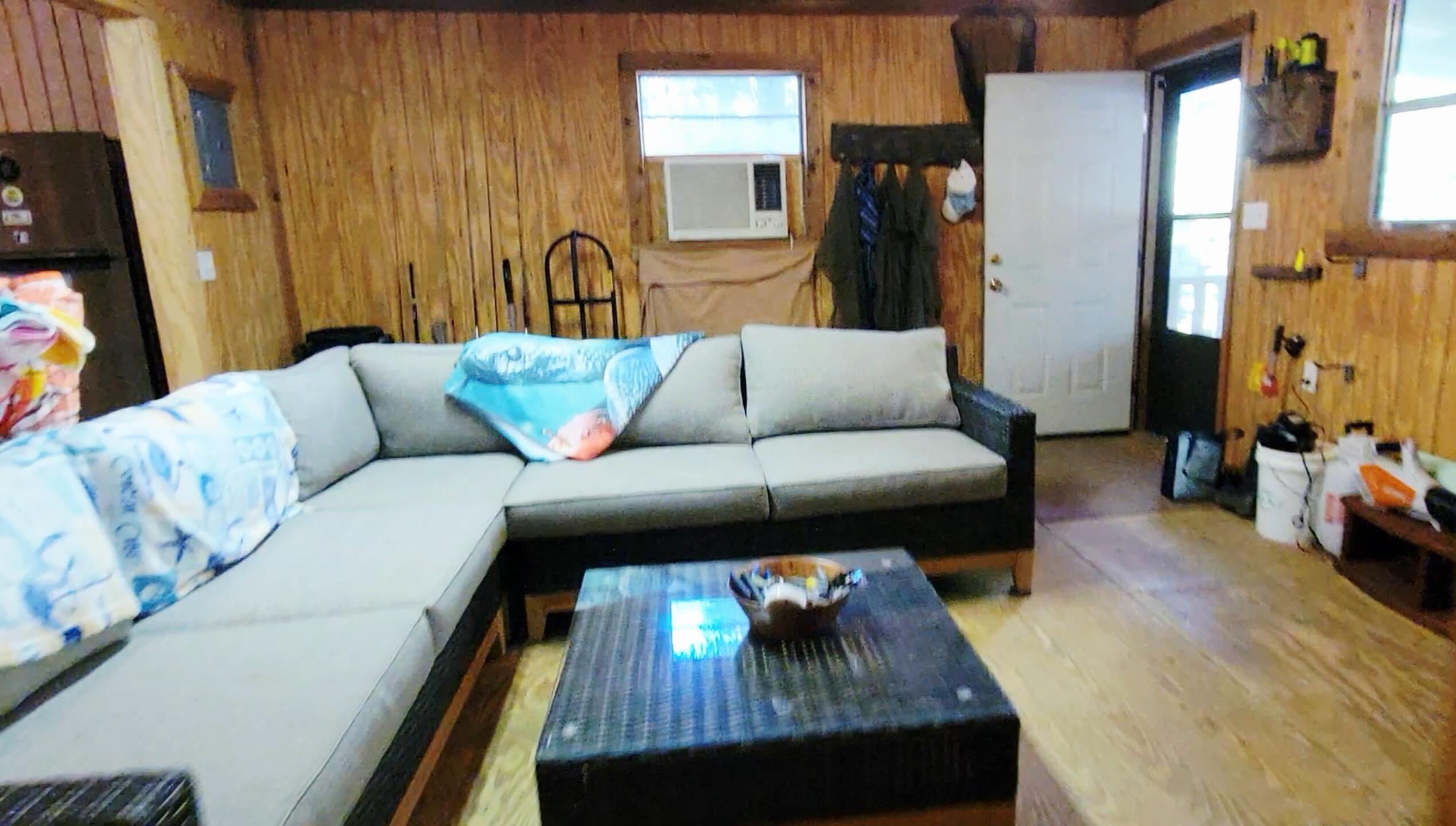 1907 River Road Ponce de Leon, FL 32455 - Photo 47 of 63 a living room with furniture and a couch