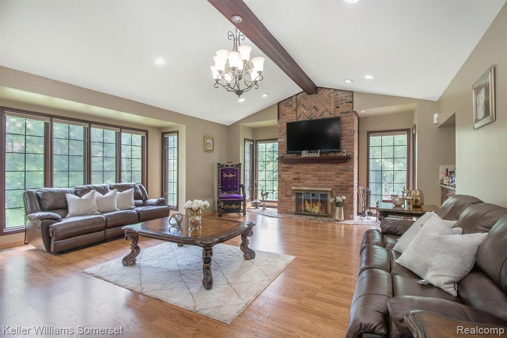 1856 Bromley Lane Rochester Hills, MI 48306 - Photo 14 of 41