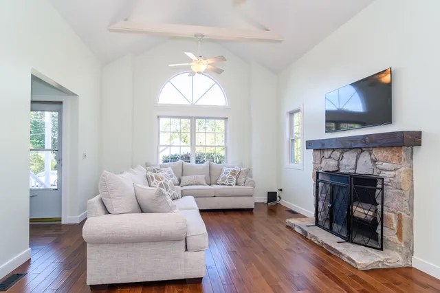 $2,500 | 27 Bellavista Drive, Pocasset, MA 02559