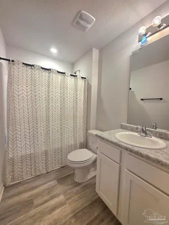 $2,000 | 4326 Winged Elm Court, Pace, FL 32571