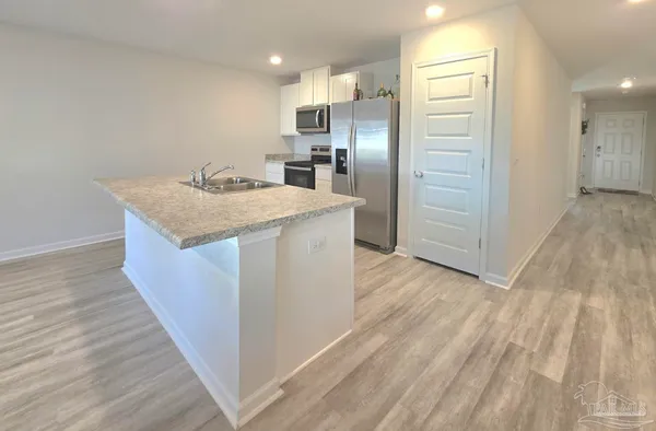 $2,000 | 4326 Winged Elm Court, Pace, FL 32571