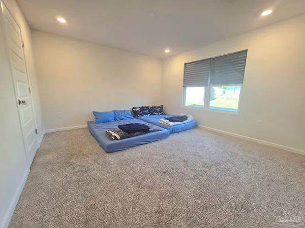 $2,000 | 4326 Winged Elm Court, Pace, FL 32571