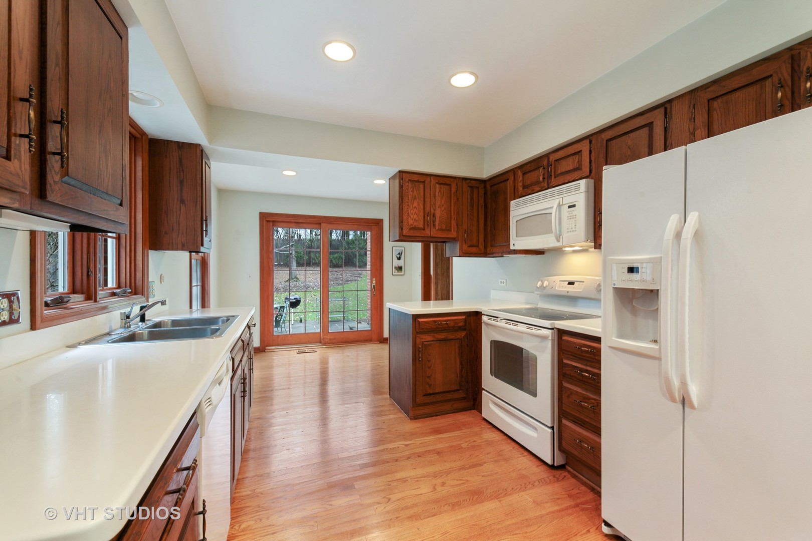 410 Walnut Road Lake Forest, IL 60045 - Photo 3 of 18