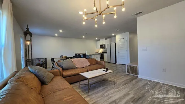 $2,100 | 4433 Tiger Oak Court, Pace, FL 32571