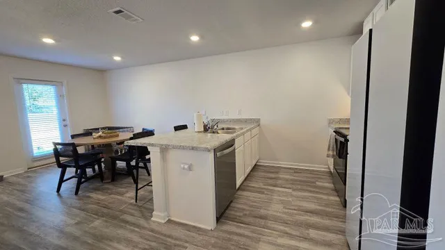 $2,100 | 4433 Tiger Oak Court, Pace, FL 32571