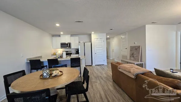 $1,895 | 4433 Tiger Oak Court, Pace, FL 32571
