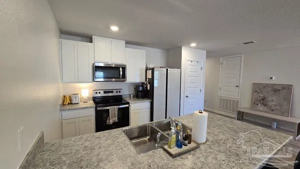 $1,895 | 4433 Tiger Oak Court, Pace, FL 32571