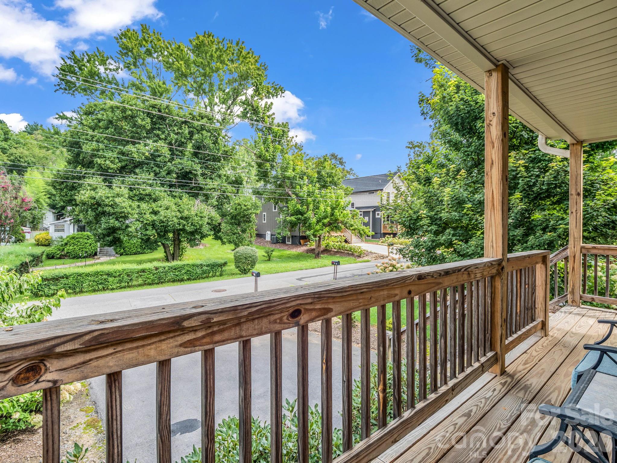 27 Busbee View Road Asheville, NC 28803 - Photo 6 of 43 Gallery Image 6
