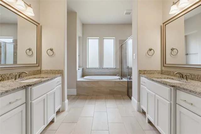 $510,000 | 633 Ashbrook Ridge Lane, Pinehurst, TX 77362