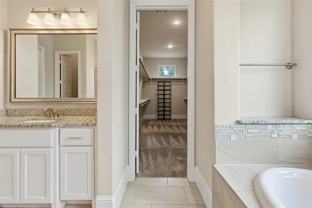 $510,000 | 633 Ashbrook Ridge Lane, Pinehurst, TX 77362