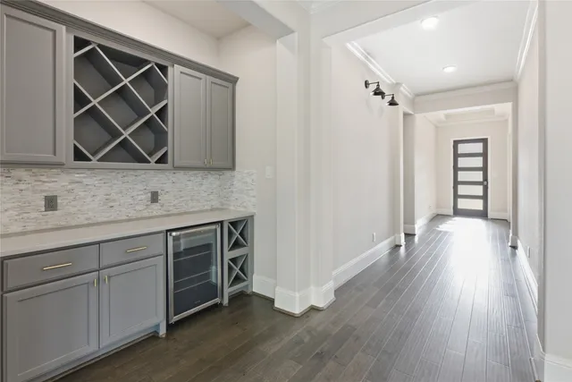 $510,000 | 633 Ashbrook Ridge Lane, Pinehurst, TX 77362