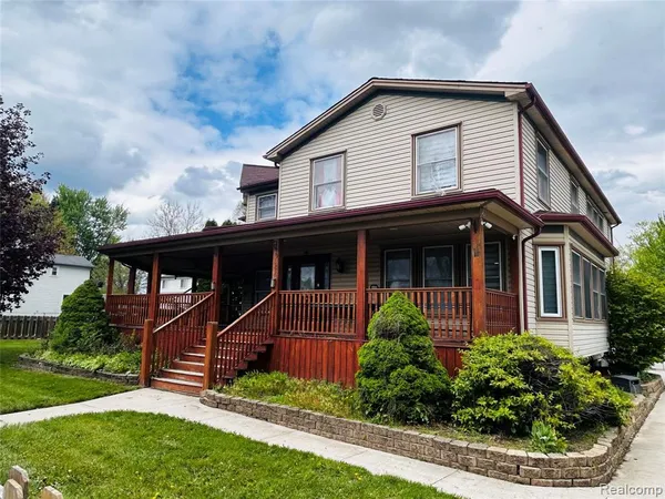 $685,000 | 8186 Lenore, Dearborn Heights, MI 48127