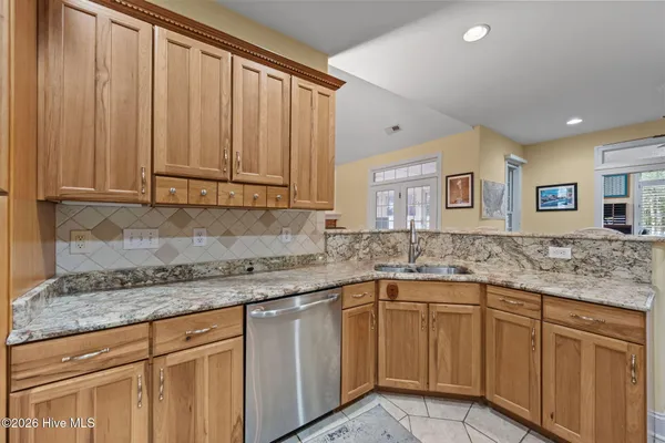 $624,900 | 211 Port Side Drive, Sneads Ferry, NC 28460
