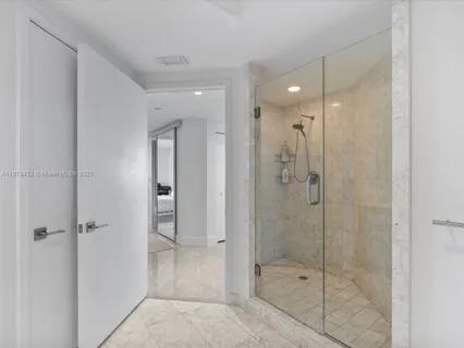 $2,100,000 | 1331 Brickell Bay Drive, Unit 1811, Miami, FL 33131