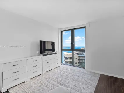 $2,100,000 | 1331 Brickell Bay Drive, Unit 1811, Miami, FL 33131