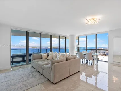 $2,100,000 | 1331 Brickell Bay Drive, Unit 1811, Miami, FL 33131