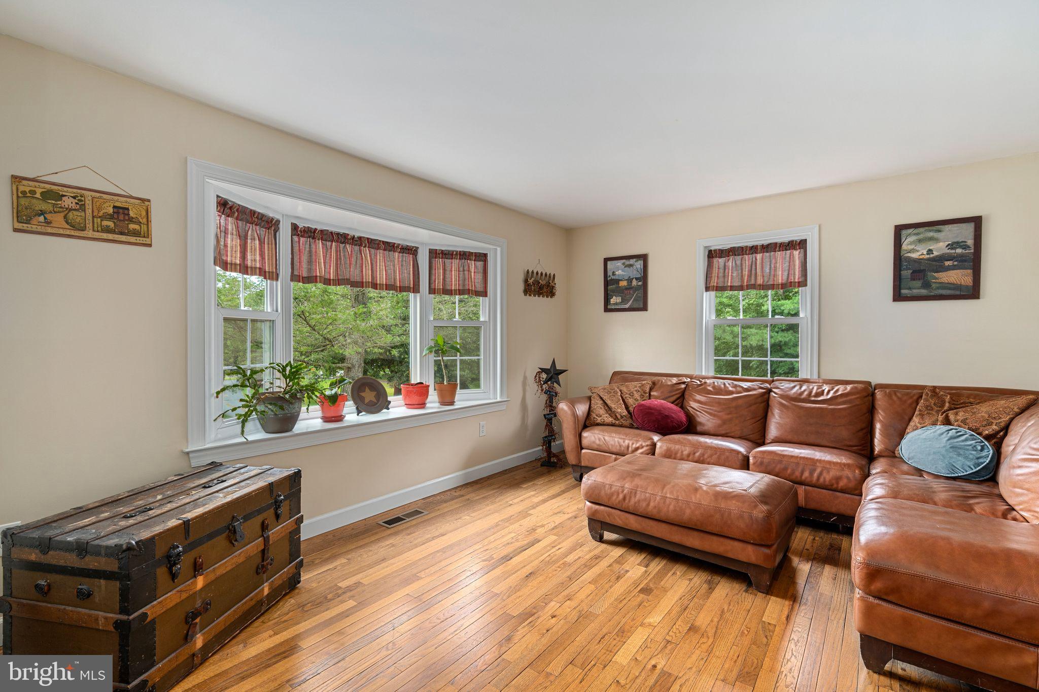 3361 Jacoby Road Coopersburg, PA 18036 - Photo 9 of 56 Gallery Image 9