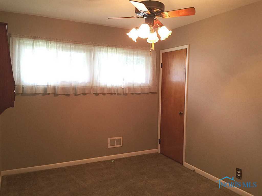 2606 Claredale Road Toledo, OH 43613 - Photo 8 of 15 Gallery Image 8